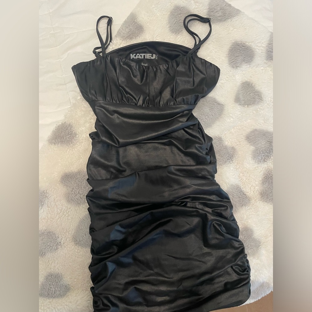 Katie j NYC black runched dress